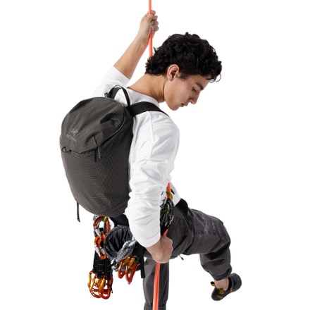 Arc'teryx Konseal 15 Pack 7