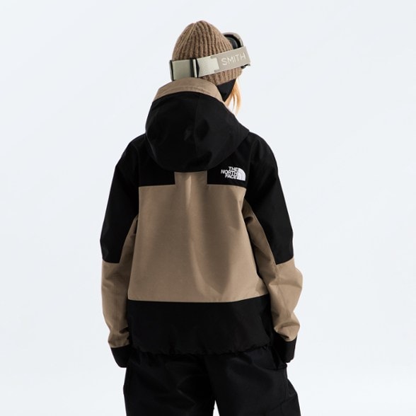 On Body Image of color Garnet/Tnf Black