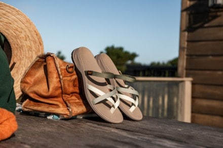 Location Image for Tirra Traveler Flip-Flops - Women's