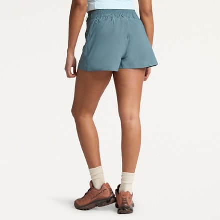 SENIQ Trailmix Hike Shorts - Women's 1