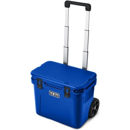 YETI Roadie 32 Wheeled Cooler 0