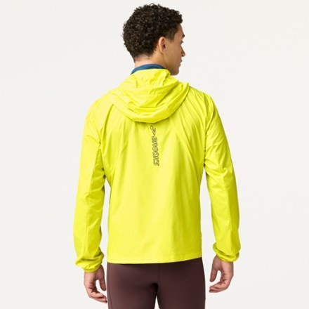 Brooks Canopy Packable Jacket - Men's 1
