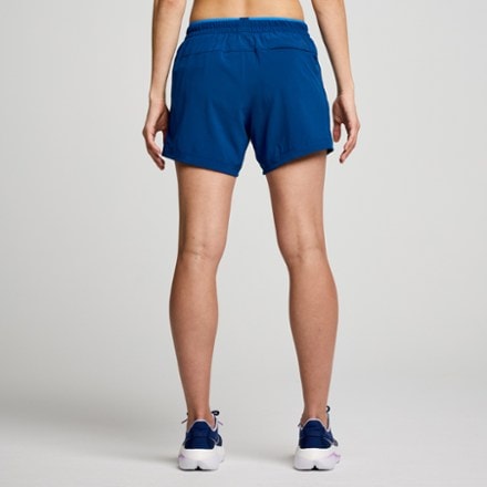 Saucony Outpace 5" Shorts - Women's 1