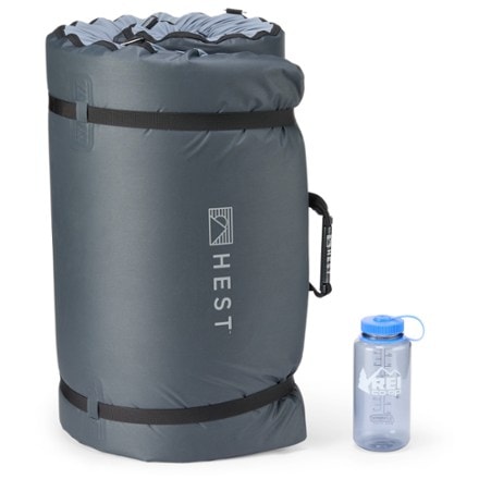 HEST Foamy Sleeping Pad Stuff sack (32oz bottle not included)