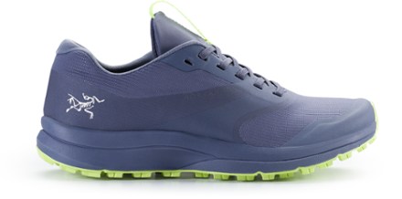 walking trainers mens