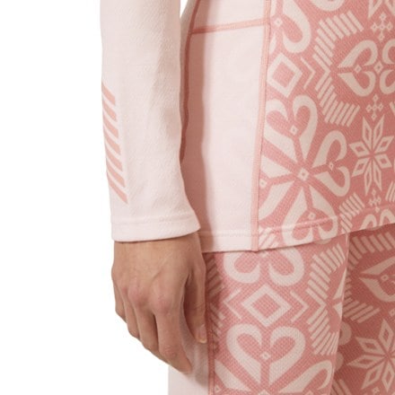 Helly Hansen LIFA Merino Midweight Graphic Base Layer Crew Top - Women's 5