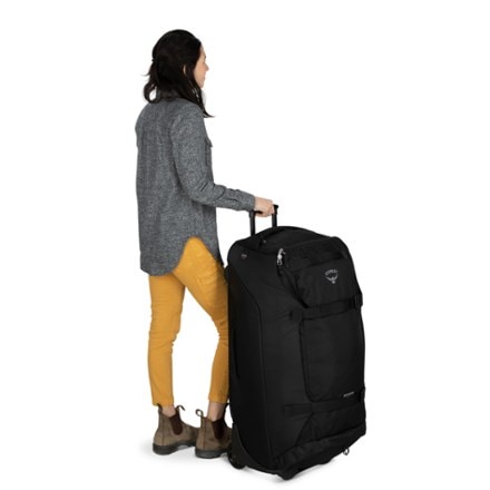 Osprey Soujourn Shuttle 130 Wheeled Duffel 10
