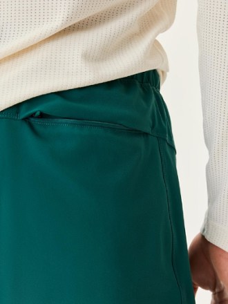 Outdoor Voices Train 6" Shorts - Men's 5