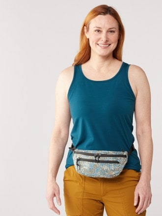 Best Hiking Fanny Packs, Waist Packs, and Lumbar Packs for 2023