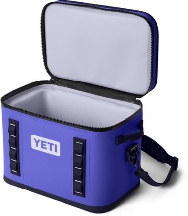 YETI Hopper Flip 18 Soft Cooler 1