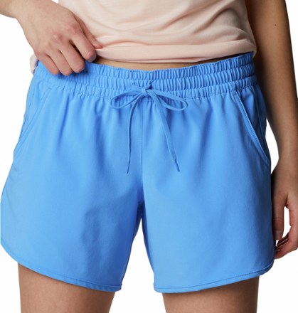 Columbia Bogata Bay Stretch Shorts - Women's 3