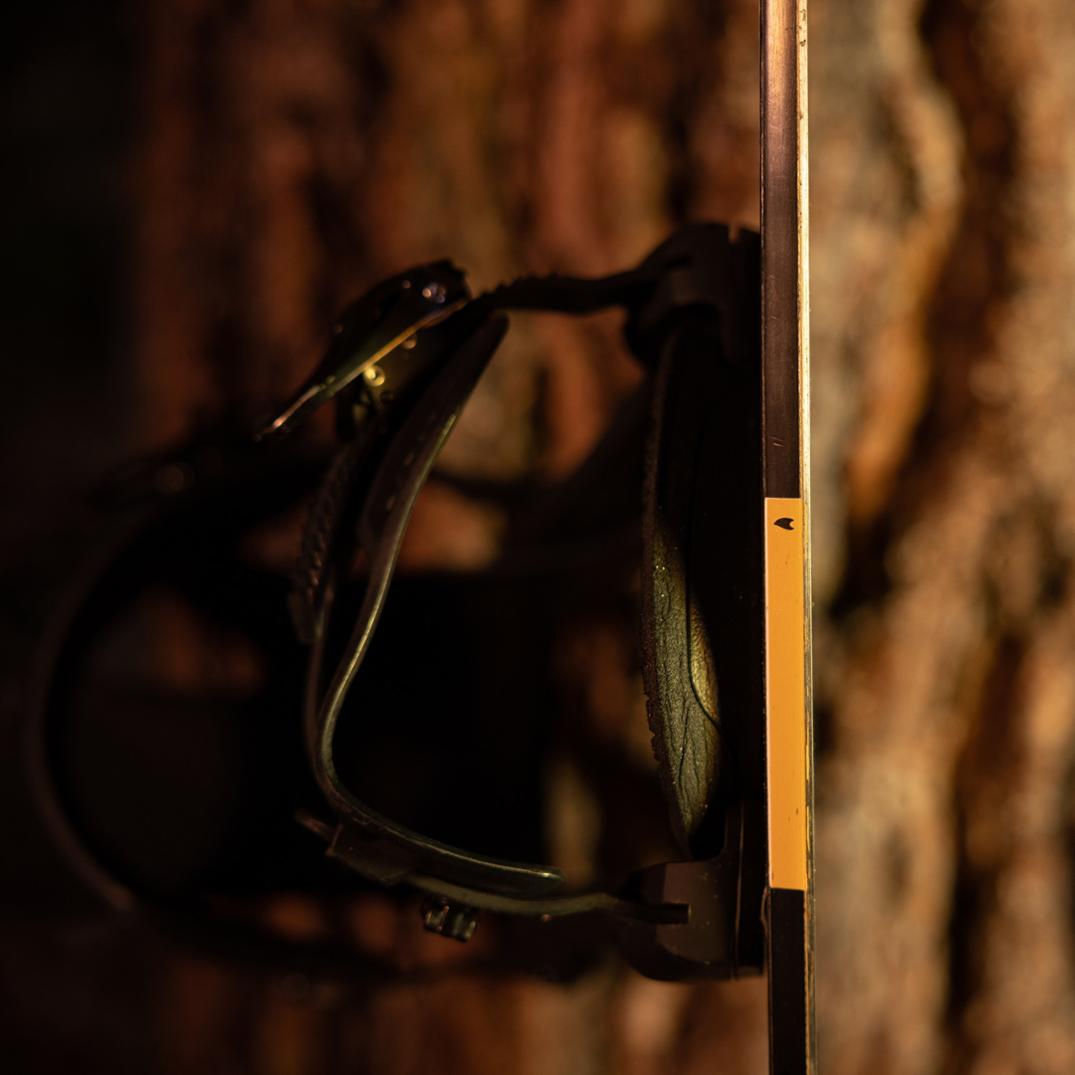 Location Image for Candle Rain Camber Snowboard - 2023/2024