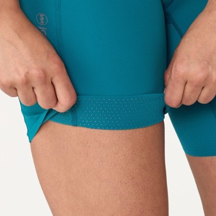 Janji Pace 7" Shorts - Women's 8