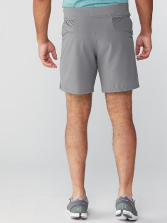 discount running clothes