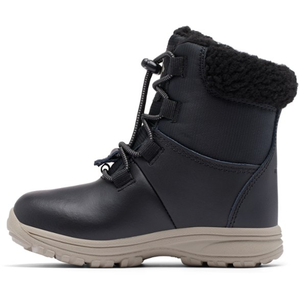 Detail Image of color Black/Kettle