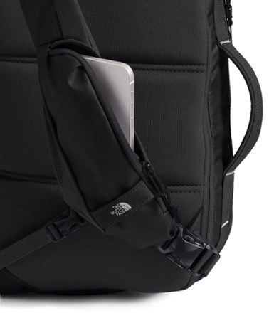 The North Face Base Camp Voyager Sling 4