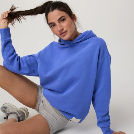 Vuori Restore Oversized Hoodie - Women's 4