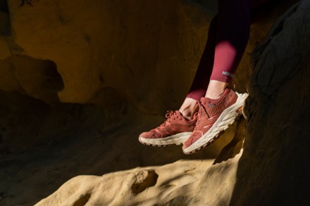 HOKA Anacapa Low GTX Hiking Shoes - Women's 9