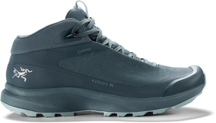 arcteryx womens hiking shoes