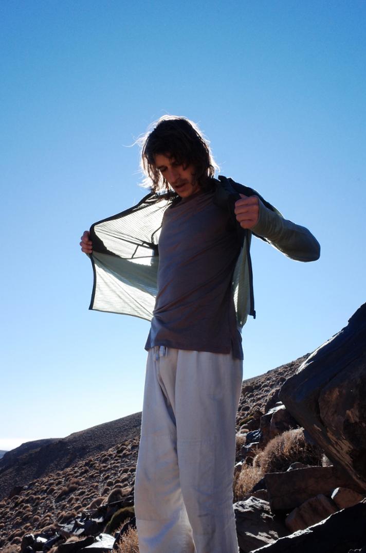 Location Image for 200 Descender Long-Sleeve Zip Hoodie - Men's