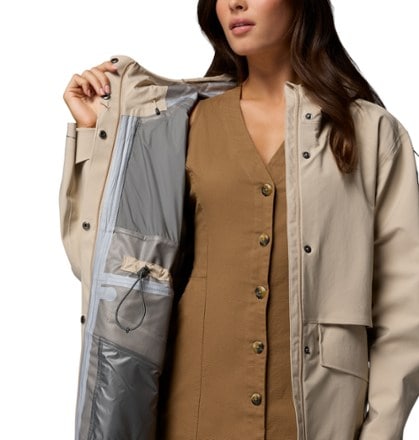 Columbia AmazeRain 3L Rain Shell Jacket - Women's 7