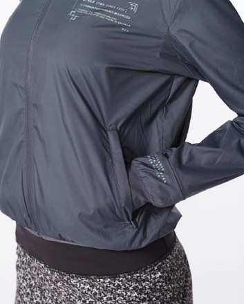 2XU Aero Bomber Jacket - Women's 3