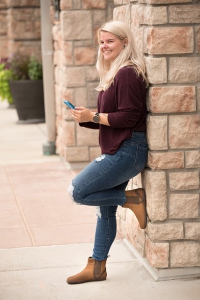 Location Image of color Toffee