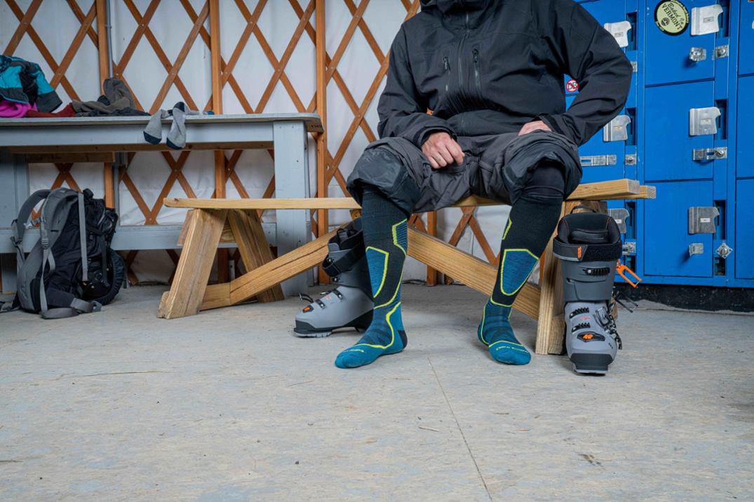 Location Image for Outer Limits Over-The-Calf Lightweight Ski and Snowboard Socks - Men's