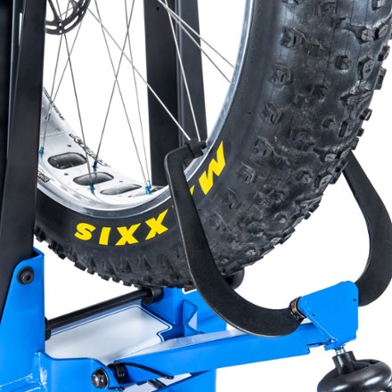 Park Tool TS-4.3 Professional Wheel Truing Stand 8