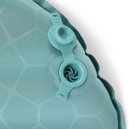 NEMO Flyer Cloud Insulated Hybrid Sleeping Pad Air valve