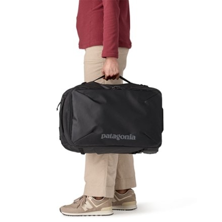 Patagonia Black Hole MLC Wheelie 6