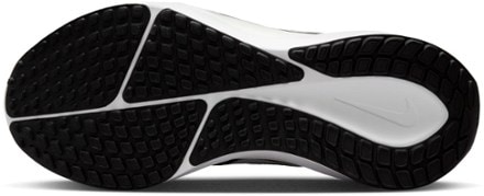 Nike Vomero 17 Road-Running Shoes - Women's 6