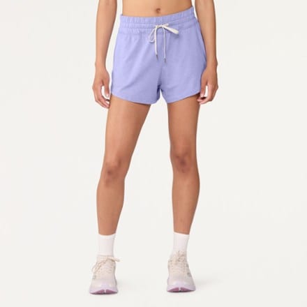 Vuori Halo Performance Shorts 2.0 - Women's 1