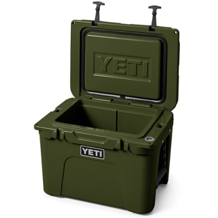 YETI Tundra 35 Cooler 3