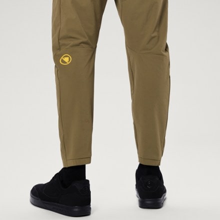 Endura Trailster Bike Pants - Men's 4