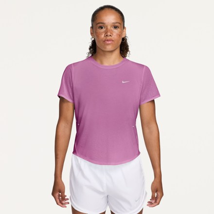 Nike Women's Swift Breathe Dri-FIT T-Shirt  Pink L