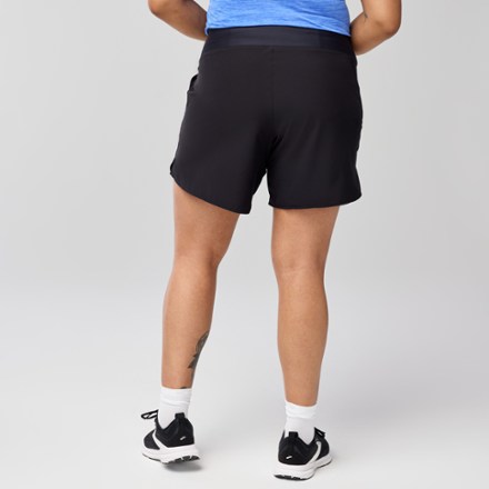 Brooks Chaser 7" Shorts 2.0 - Women's 2