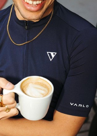 Location Image for Core Momentum Cycling Jersey - Men's