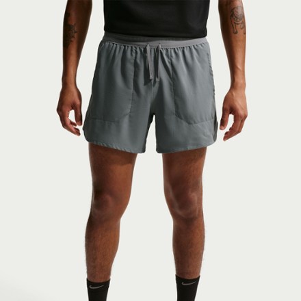 Nike Stride 5" Brief Shorts - Men's 4