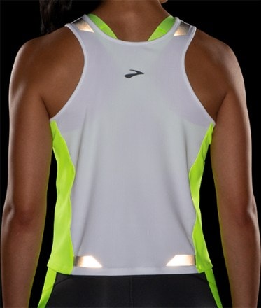 Brooks Run Visible Back-to-Front Tank Top - Women's 8