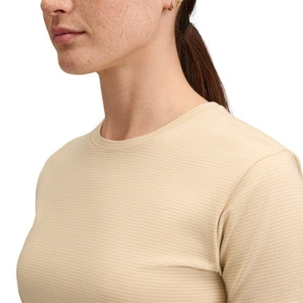 Black Diamond Stripe Crop T-Shirt - Women's 4