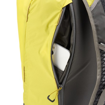 REI Co-op Flash 18 Pack Trekking pole attachments