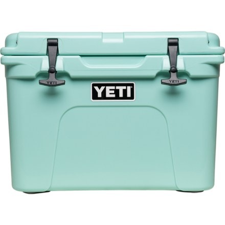 YETI Tundra 35 Insulated Chest Cooler, Seafoam at