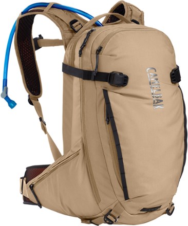 アクセサリー camelbak H.A.W.G. Commute 22L CamelBak M.U.L.E. and H.A.W.G. Commute Backpack Review |