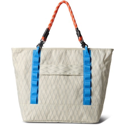 Nomadix 26 L DayTripper Tote 1