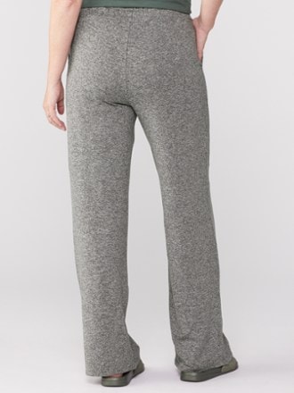 Vuori Halo Essential Wide Leg Pants - Women's 2