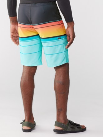 O'Neill Hyperfreak Heat Stripe 21" Board Shorts - Men's 2
