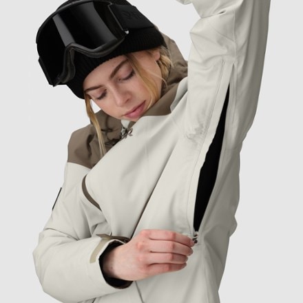 Outdoor Research Snowcrew Insulated Jacket - Women's 7