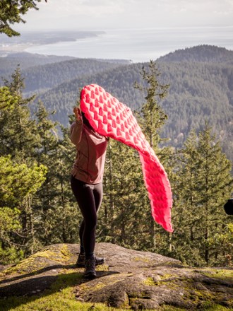 Rei flash insulated shop air sleeping pad