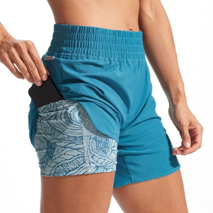 PEARL iZUMi Prospect 2/1 Cycling Shorts with Liner - Women's 8